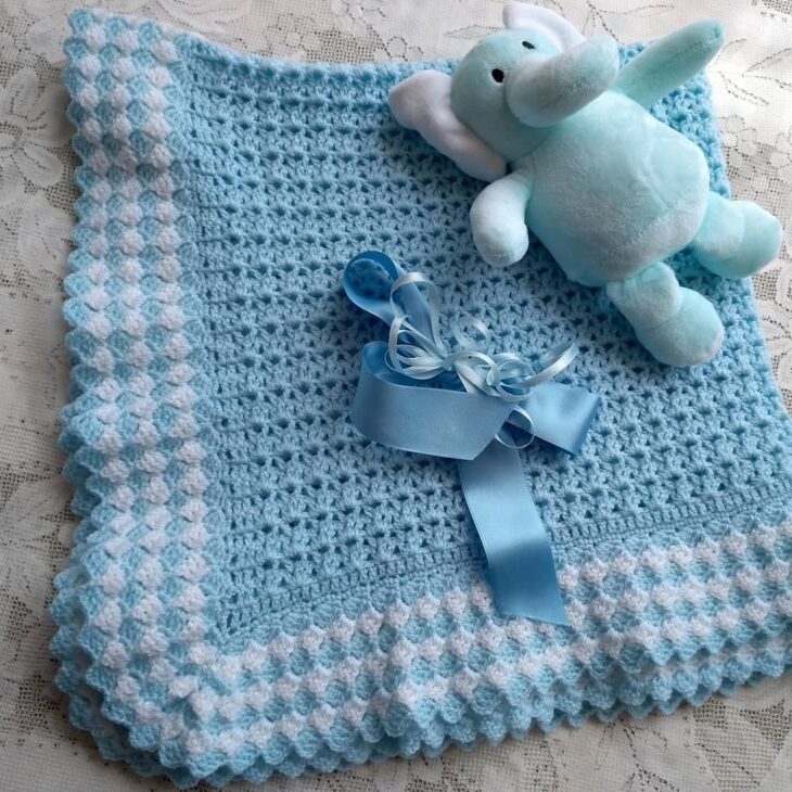 Blue crochet Blanket with a blue bear for babies