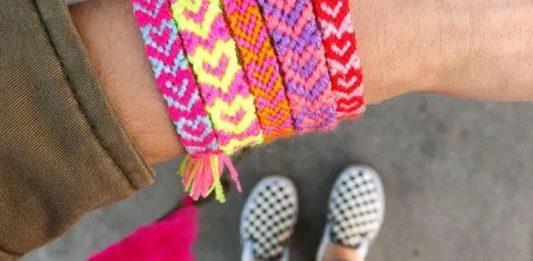 How to Make Heart Friendship Bracelets