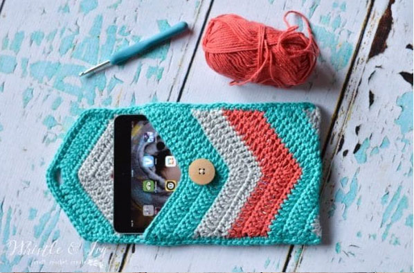 Tablet, smartphone or notebook pouch