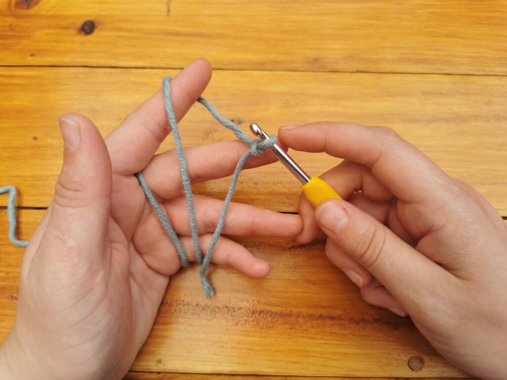 Hold 1