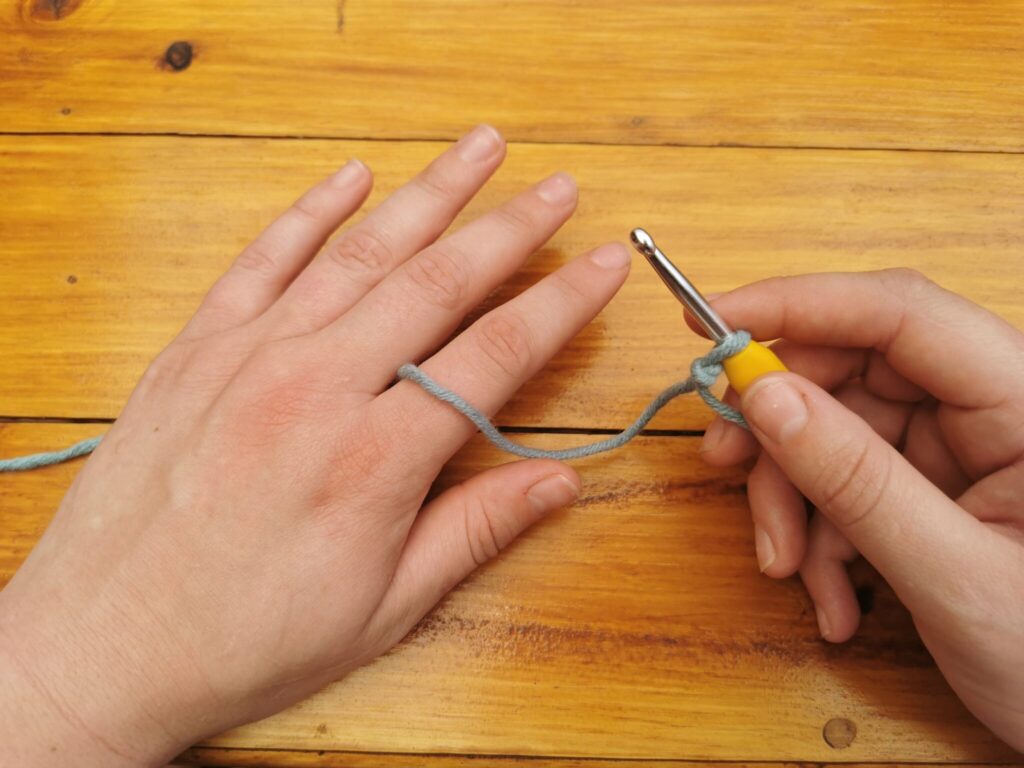 Hold 2