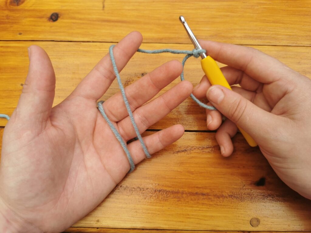 Hold 4