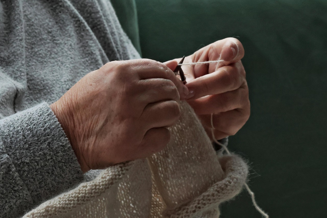 Learn to Knit: The Ultimate Beginner’s Guide