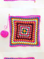 How to create a colorful crochet pillow - DIY